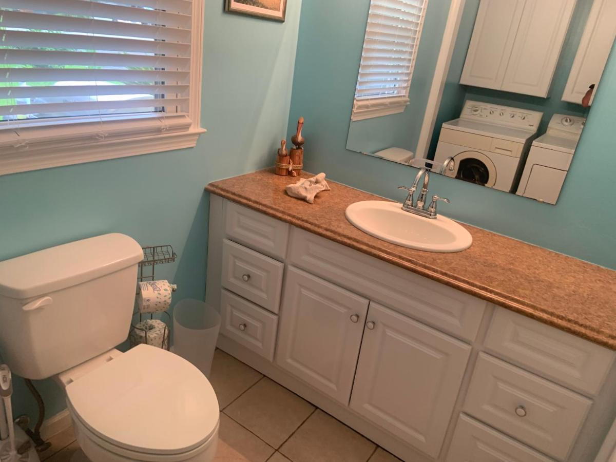 Cheerful Two Bedroom House 1.5 Miles From Beach. Myrtle Beach Exteriör bild