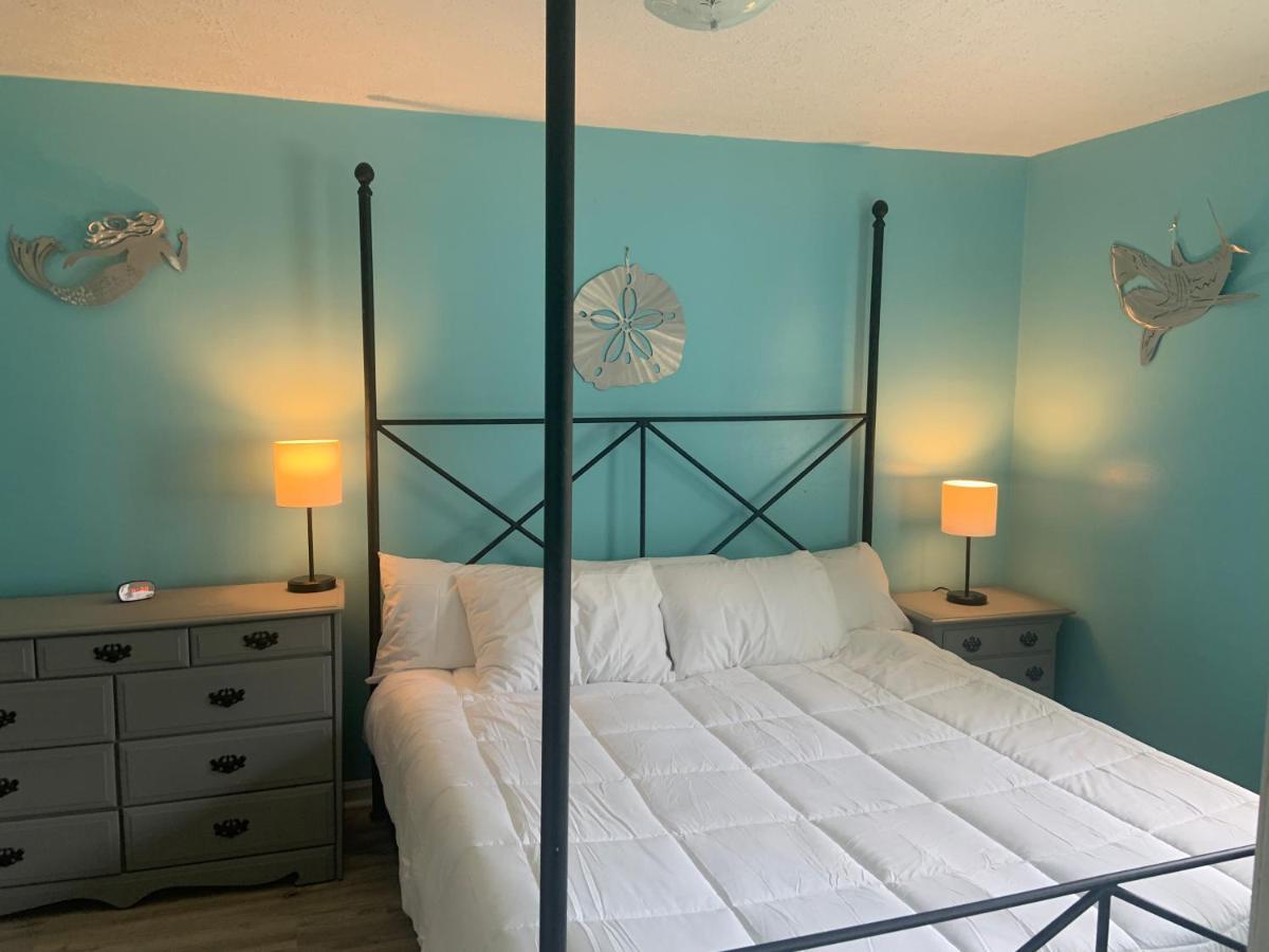 Cheerful Two Bedroom House 1.5 Miles From Beach. Myrtle Beach Exteriör bild